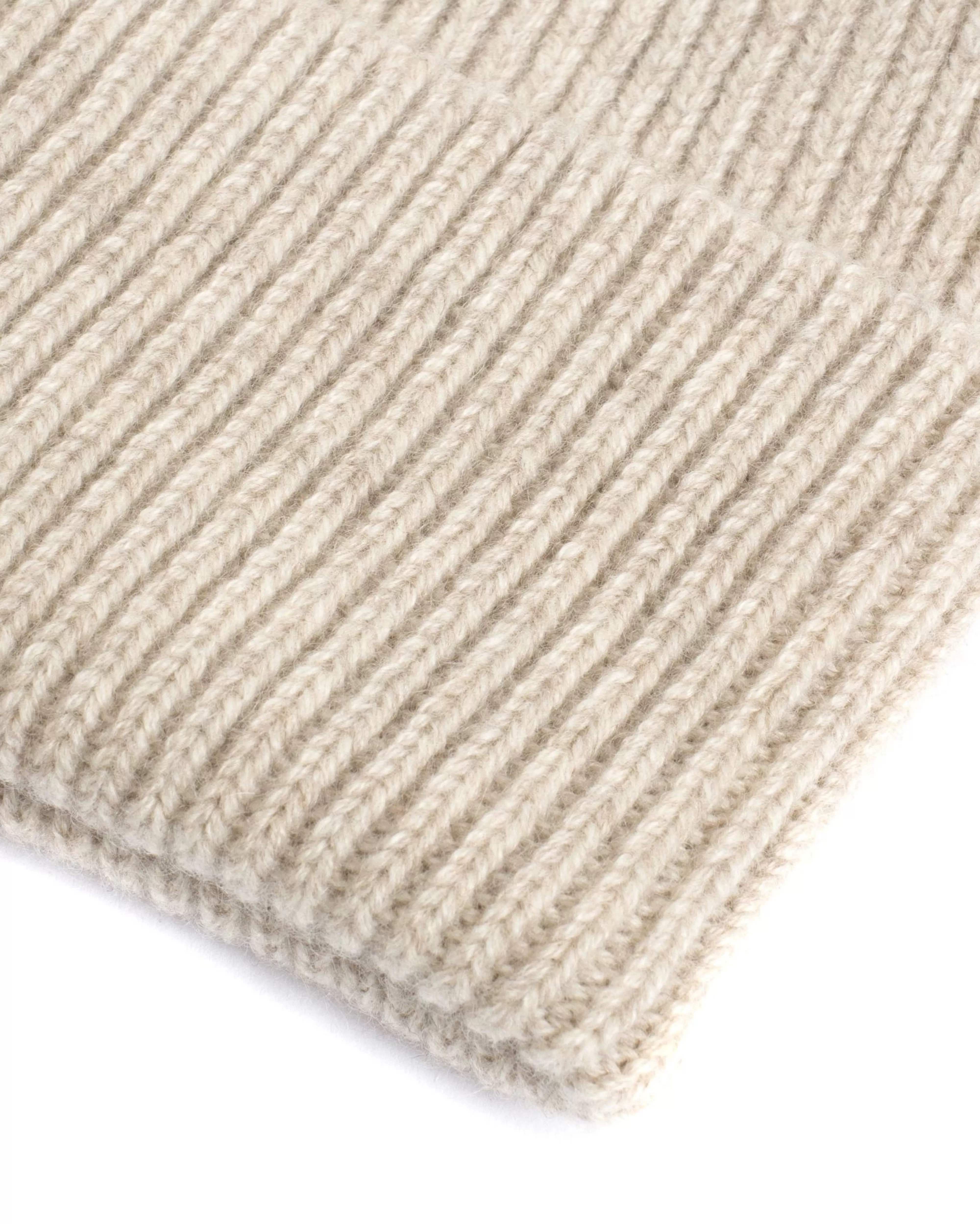 Anonymous Copenhagen Vinni cashmere beanie< Cosy Essentials